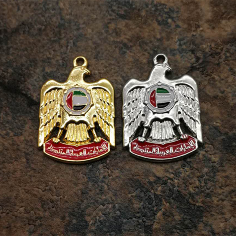 Ethnic Fashion Logo - Chapelet doré avec Logo des émirats