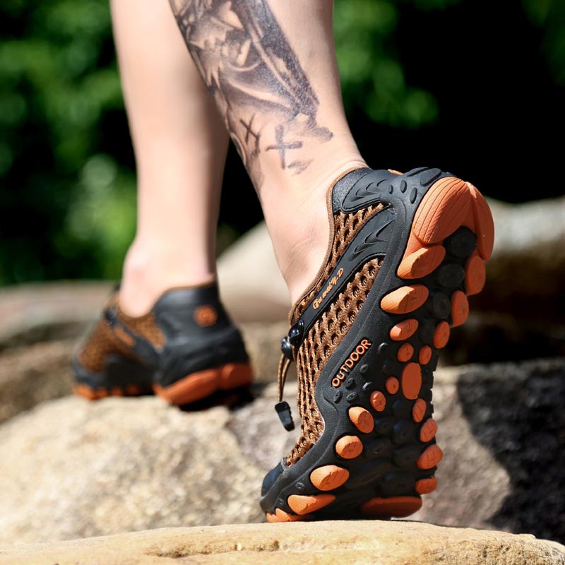 Ethnic Styling Tips - Chaussures de sport de montagne pour