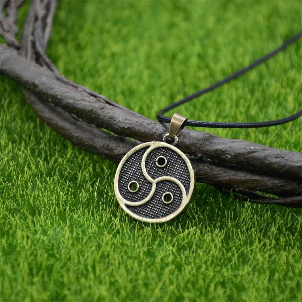 Bsie m Logo Emblem Charm Pende - Ethnic Fashion Logo avis et prix